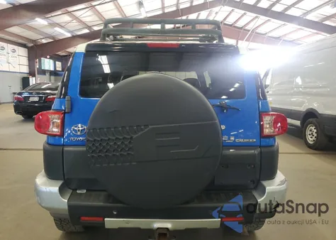 2007 Toyota Fj Cruiser z USA, uszkodzony, nr VIN JTEBU11F270018320